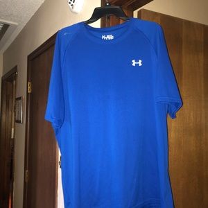 Blue under armor T-shirt